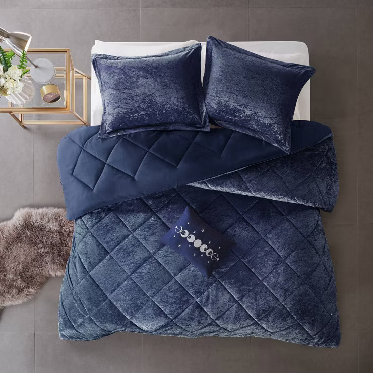 Intelligent Design Alyssa Velvet Comforter Set | Target