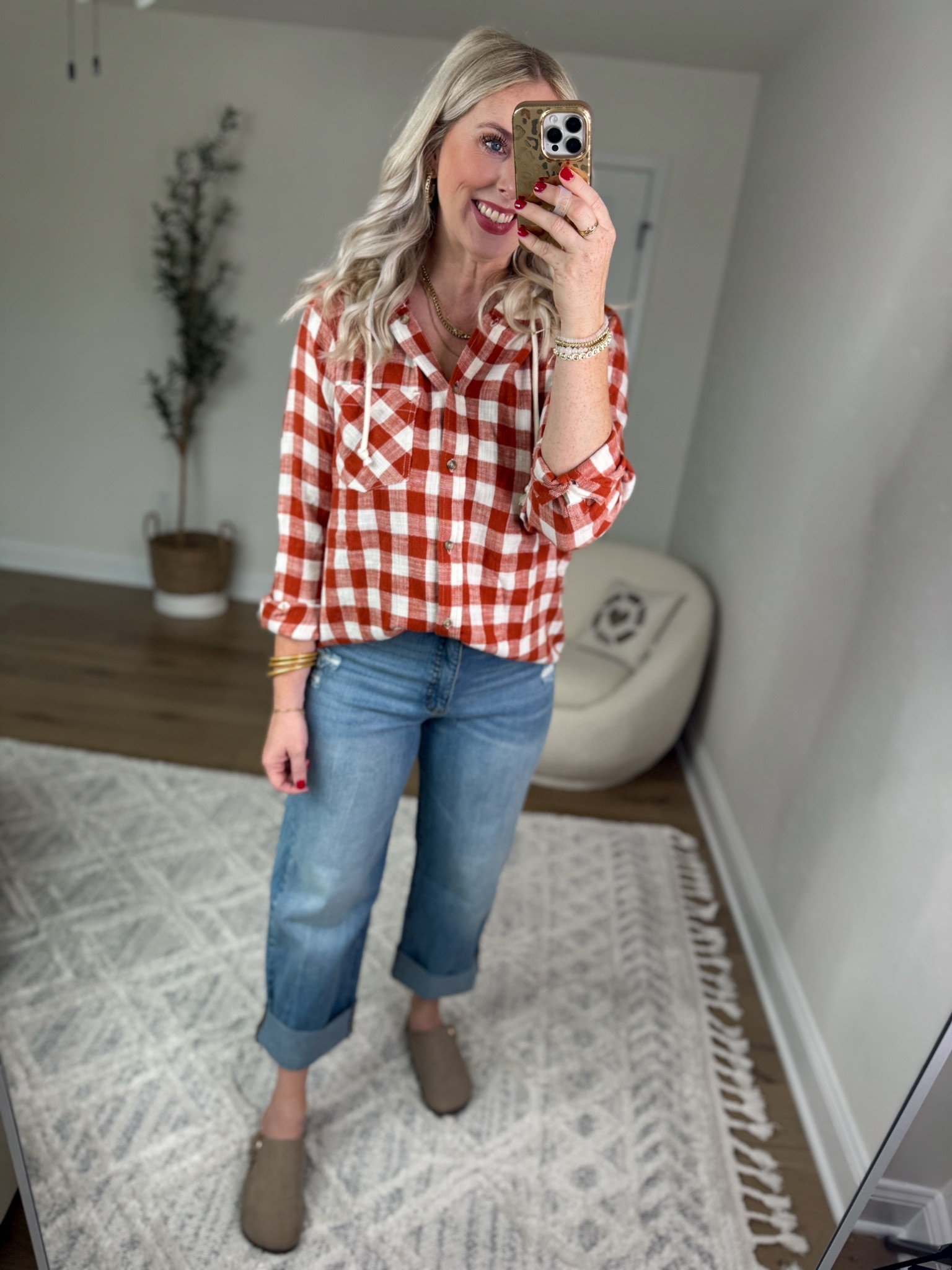 Weekend Walmart Wins try on 
Hooded Plaid flannel- medium 
Boyfriend jeans 

#walmartpartner #walmartfashion @walmartfashion

#LTKFindsUnder50 #LTKSeasonal #LTKStyleTip