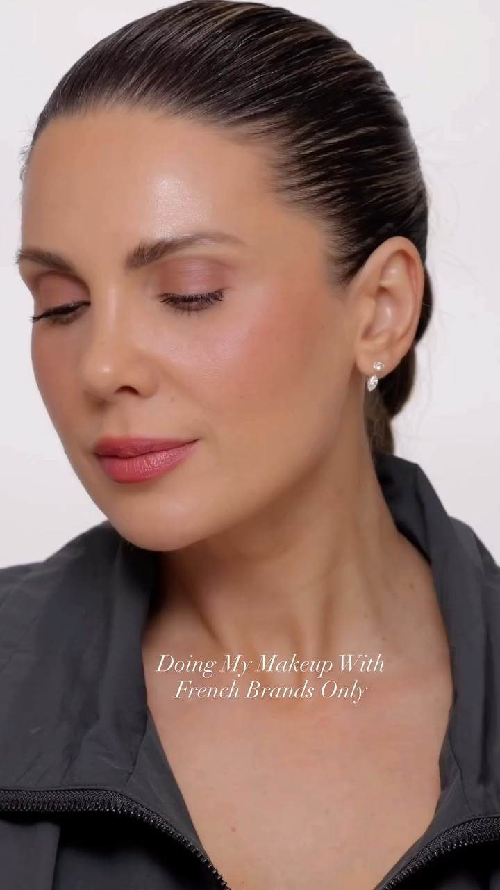 I’ve used:

@guerlain Terracotta Joli Teint Protecting Tinted Moisturizer in 120 Golden

@diorbeauty Dior Forever Skin Correct in 2N

@narsissist Soft Matte Complete Concealer in Custard

@chanel.beauty Les Beiges Healthy Glow Bronzing Cream

@givenchybeauty Prisme Libre Loose Setting & Finishing Powder in Voile Rose

@chanel.beauty Ombre Essentielle Multi-use longwearing eyeshadow in Gris Rose
 
@diorbeauty  Diorshow Stylo  in Pealy Gold 

@chanel.beauty Le Volume Mascara 

@givenchybeauty Le Rouge Velvet Matte in N03

@violette_fr Lip Nectar in Dahlia Noir

@chanel.beauty Rouge Noir Confidence Eyeshadow & Blush Palette