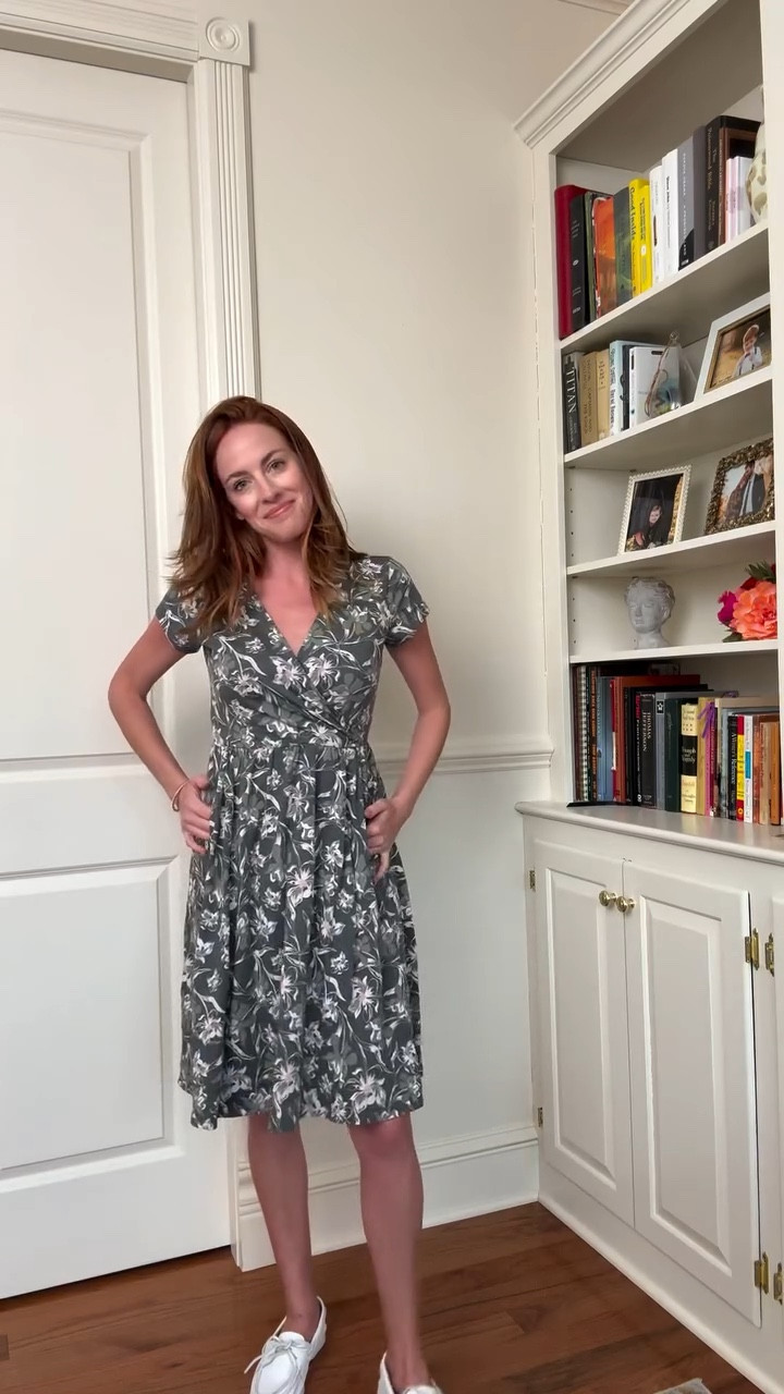 Mom life is busy, but looking put together doesn’t have to be hard!✨ 

I’m on a mission to dress up more, and the Fit & Flare collection from @pact makes it so easy. Flattering, comfy, and made from organic cotton! 💃 Shop the collection at WearPact.com. 

#dresses #pact #365daysofdresses