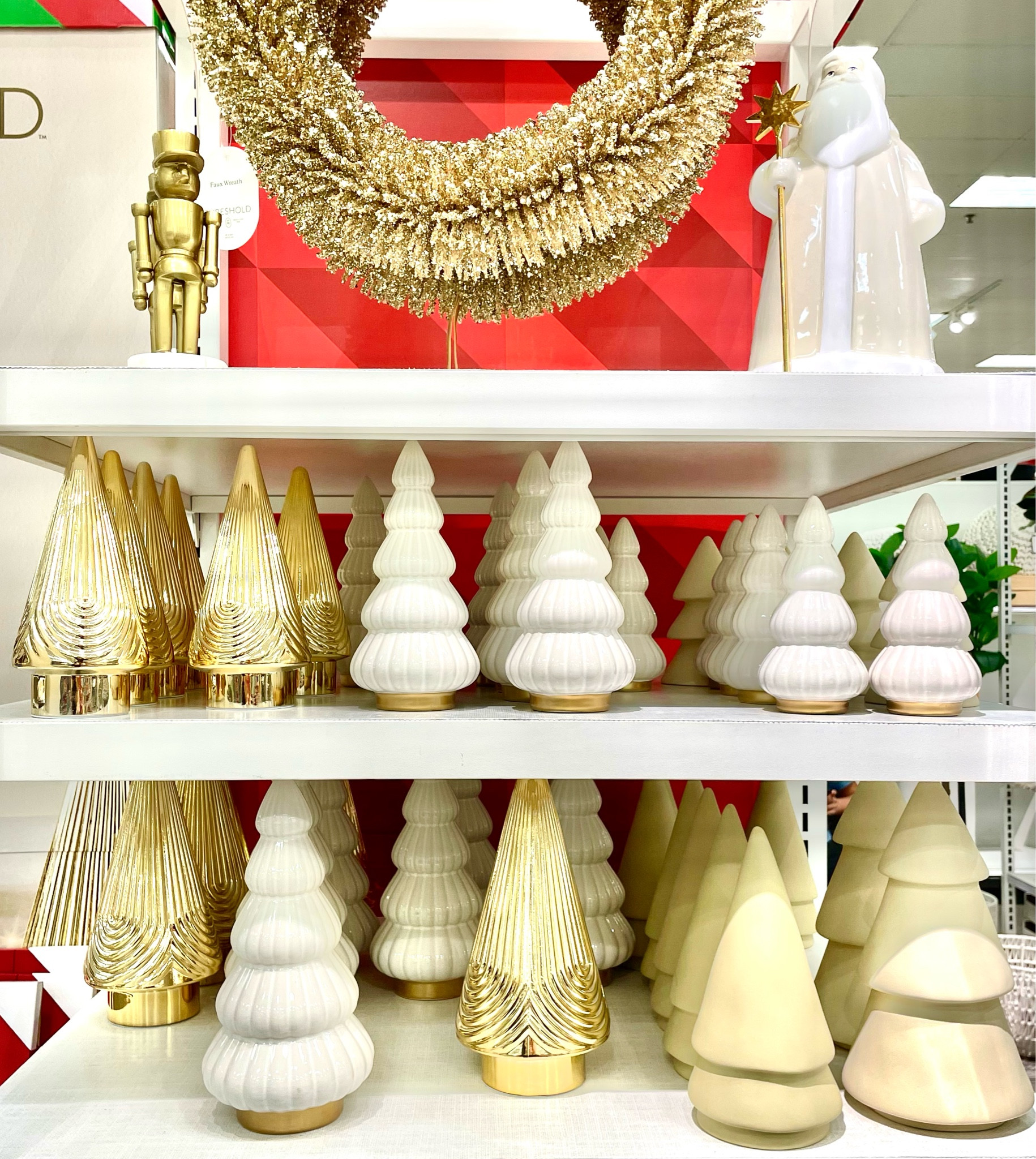 🎁🌟Target Threshold’s Christmas decor out now!

#LTKhome #LTKHoliday #LTKSeasonal