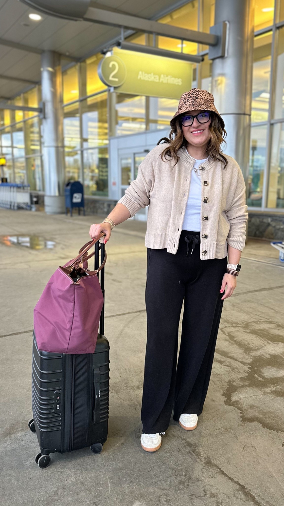 Today’s travel ‘fit:
Quince cardigan, L
Abercrombie tee, L
Spanx AirEssentials, XL
Adidas spezial 

#LTKTravel #LTKOver40 #LTKMidsize