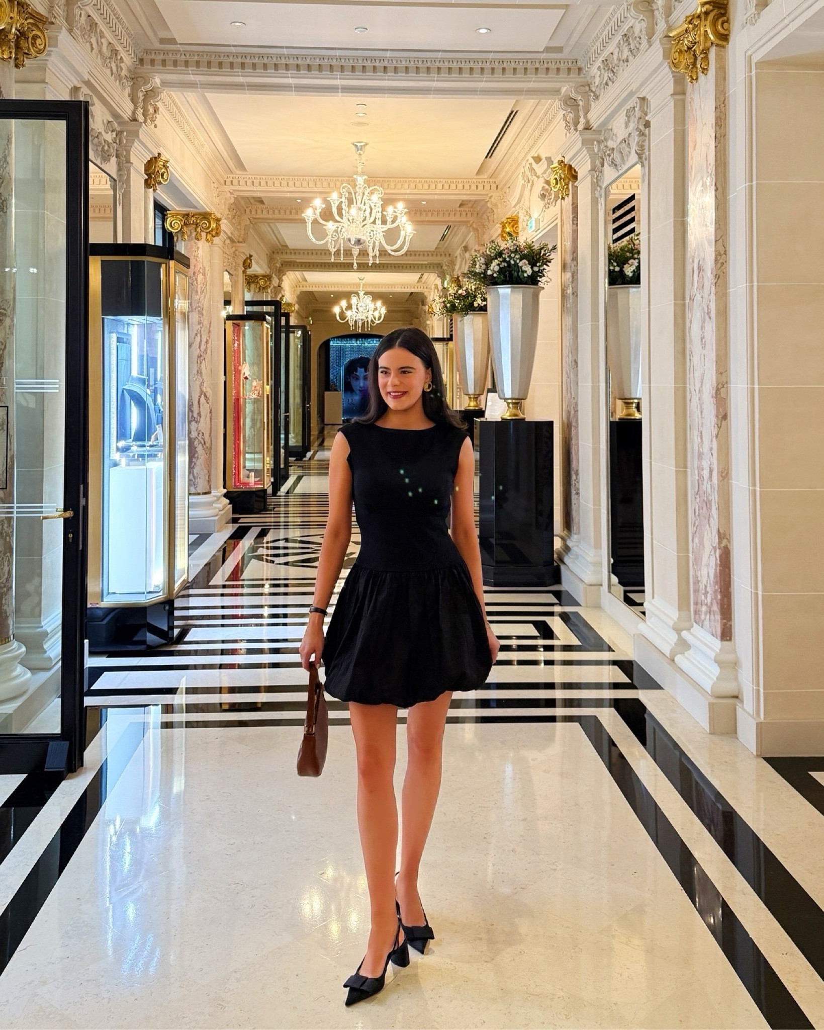 Outfit of the evening for Night One in Paris!🇫🇷 Dress is J.Crew and shoes are Zara!