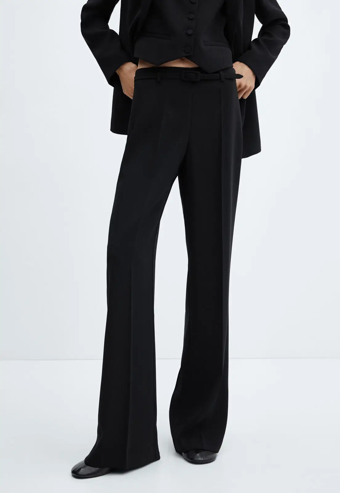 Calça Mango Flare Alfaiataria Preta | Dafiti (BR)