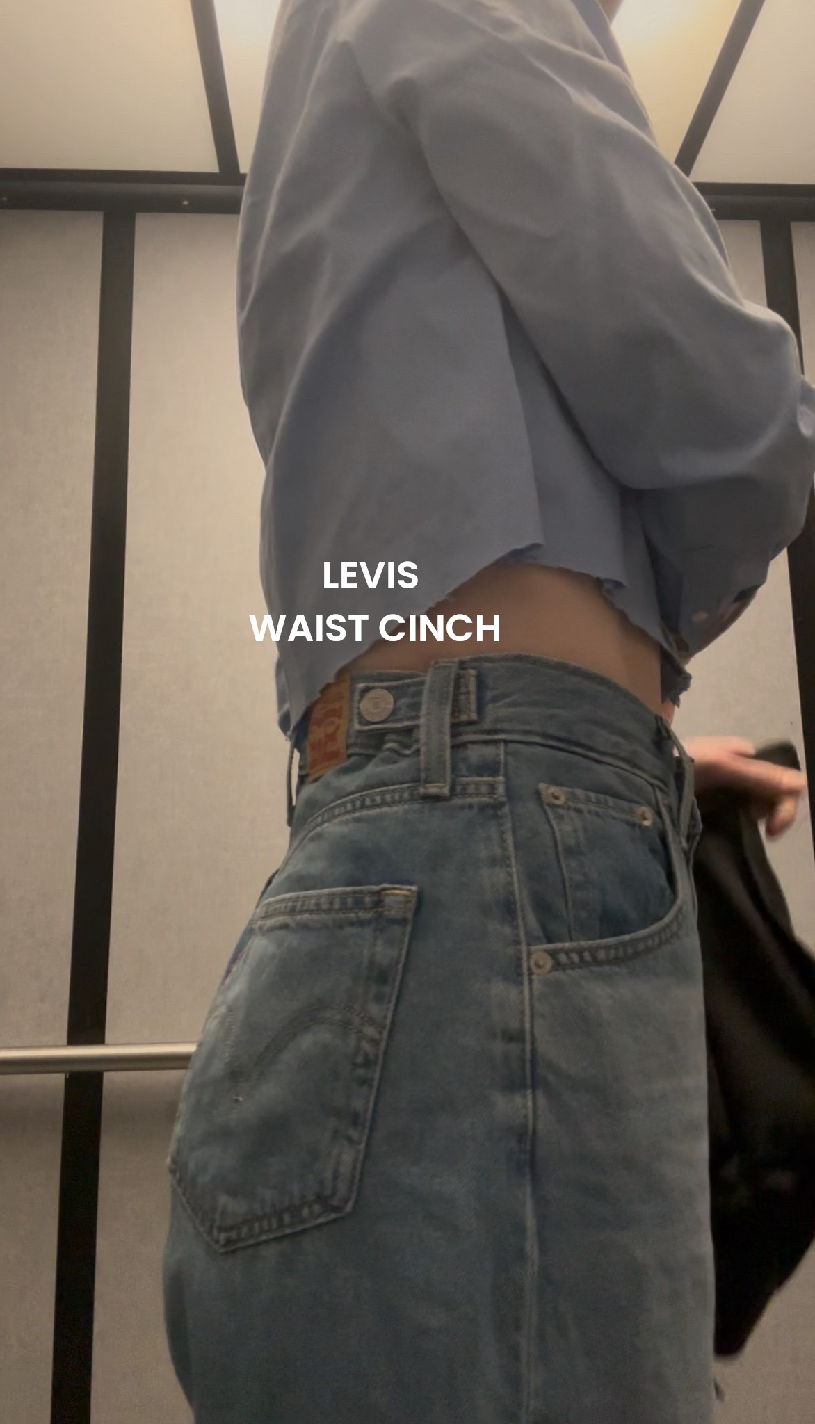 Easily button or un-button on both sides 
Levi’s summer jeans 

#LTKStyleTip #LTKSummerEdit #LTKFindsUnder100