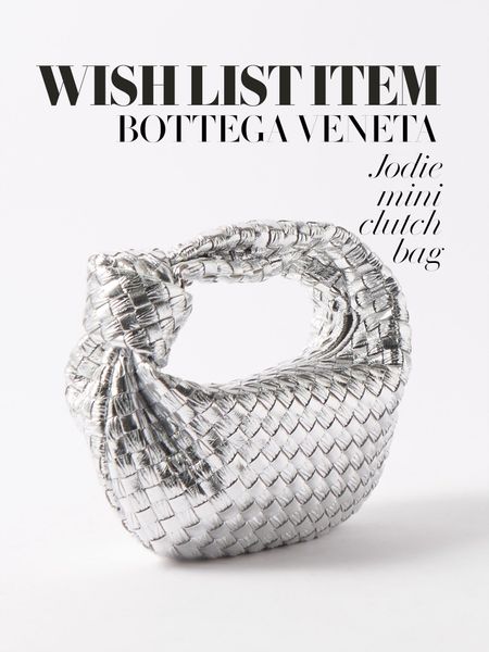 THE most beautiful silver bag around… The Jodie mini knotted intrecciato metallic leather tote by Bottega Veneta. Such a treasure 🩶
Silver bag | Trending bag | Christmas outfit ideas | Metallic accessories | Statement | New Year’s Eve outfit 

#LTKparties #LTKshoecrush #LTKGiftGuide