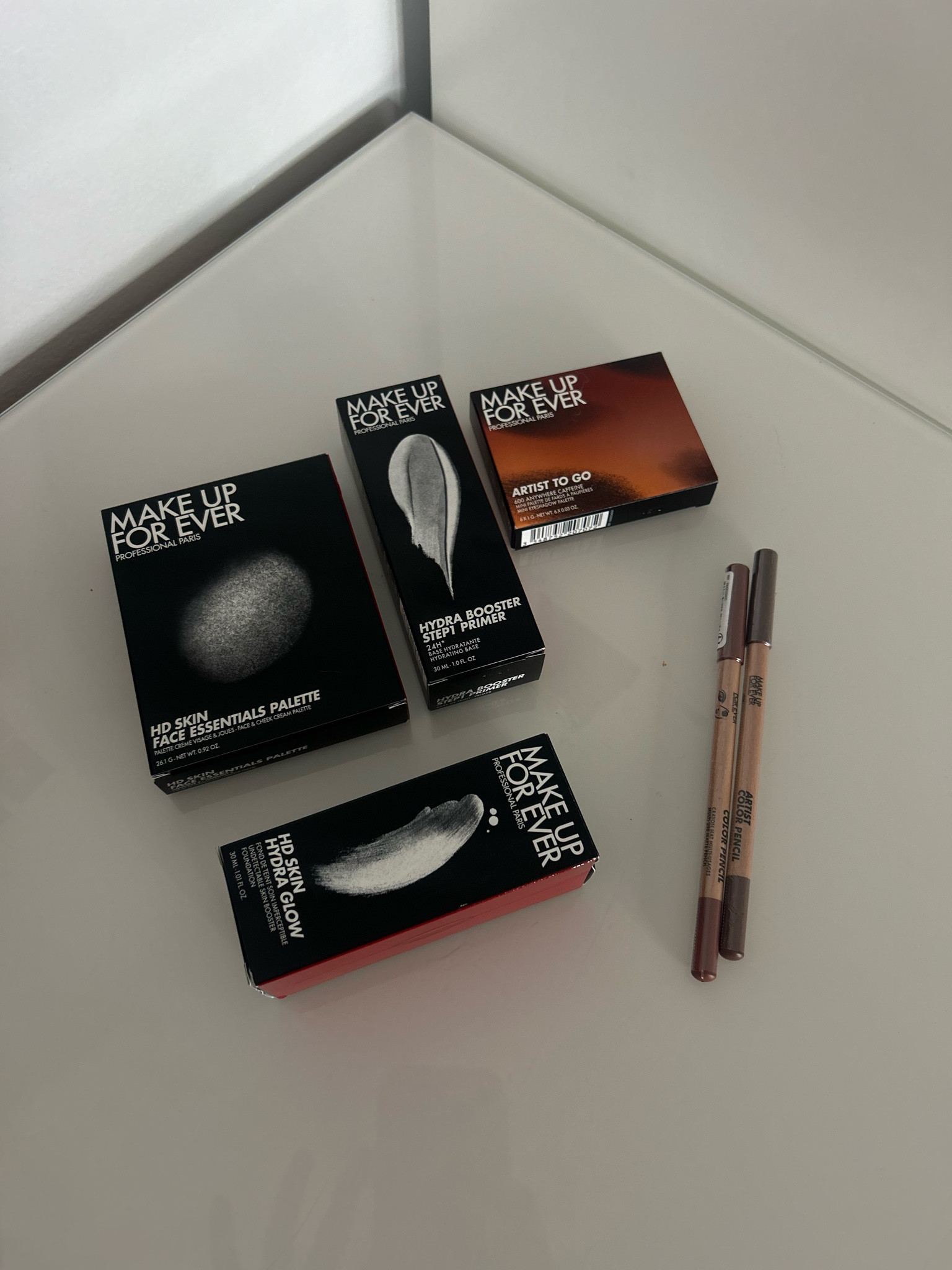 Few new product from Makeup Forever! I love the HD palette because you get all your makeup in one! I’ve also been loving the step 1 hydro primer for years, and these lipliners are the best. This palette is perfect for your makeup bag, so tiny and you can do day time and night time makeup, every shade you need. Will be trying the HD glow foundation this week !! 

#LTKbeauty #LTKstyletip #LTKtravel