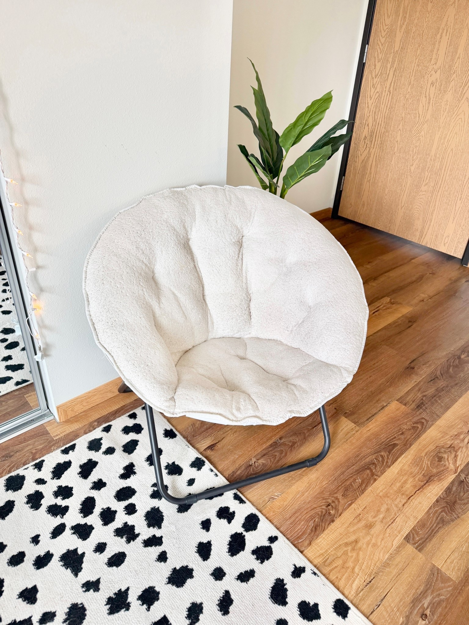 $35 White Sherpa Folding Saucer Chair from Walmart - For Teens/Kids

College dorm room furniture, girl dorm room, college girl, dorm finds, dorm decor, college bedroom, back to college shopping, teen girl bedroom, kids bedroom furniture, bedroom makeover, classroom seating, Walmart finds, flexible seating, living room seating, teenage bedroom, dorm essentials, dorm shopping

#LTKHome