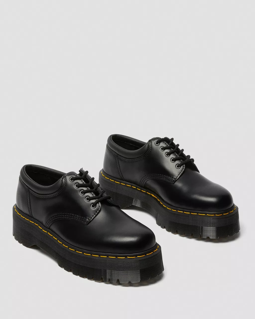 8053 Leather Platform Casual Shoes | Dr. Martens
