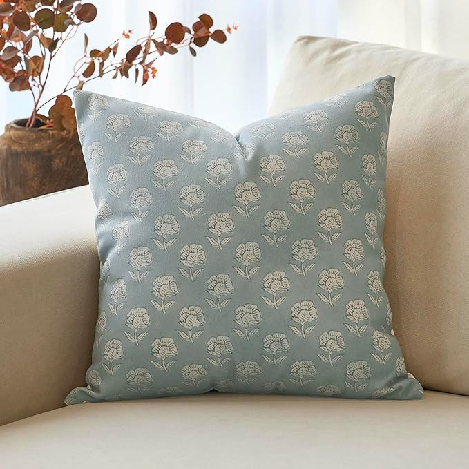 DOMVITUS Floral Pillow Covers 24x24 Throw Pillow Covers Decorative Block Floral Print Vintage Pil... | Amazon (US)
