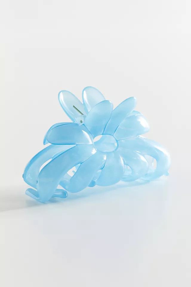 Flower Claw Hair Clip | Urban Outfitters (US and RoW)