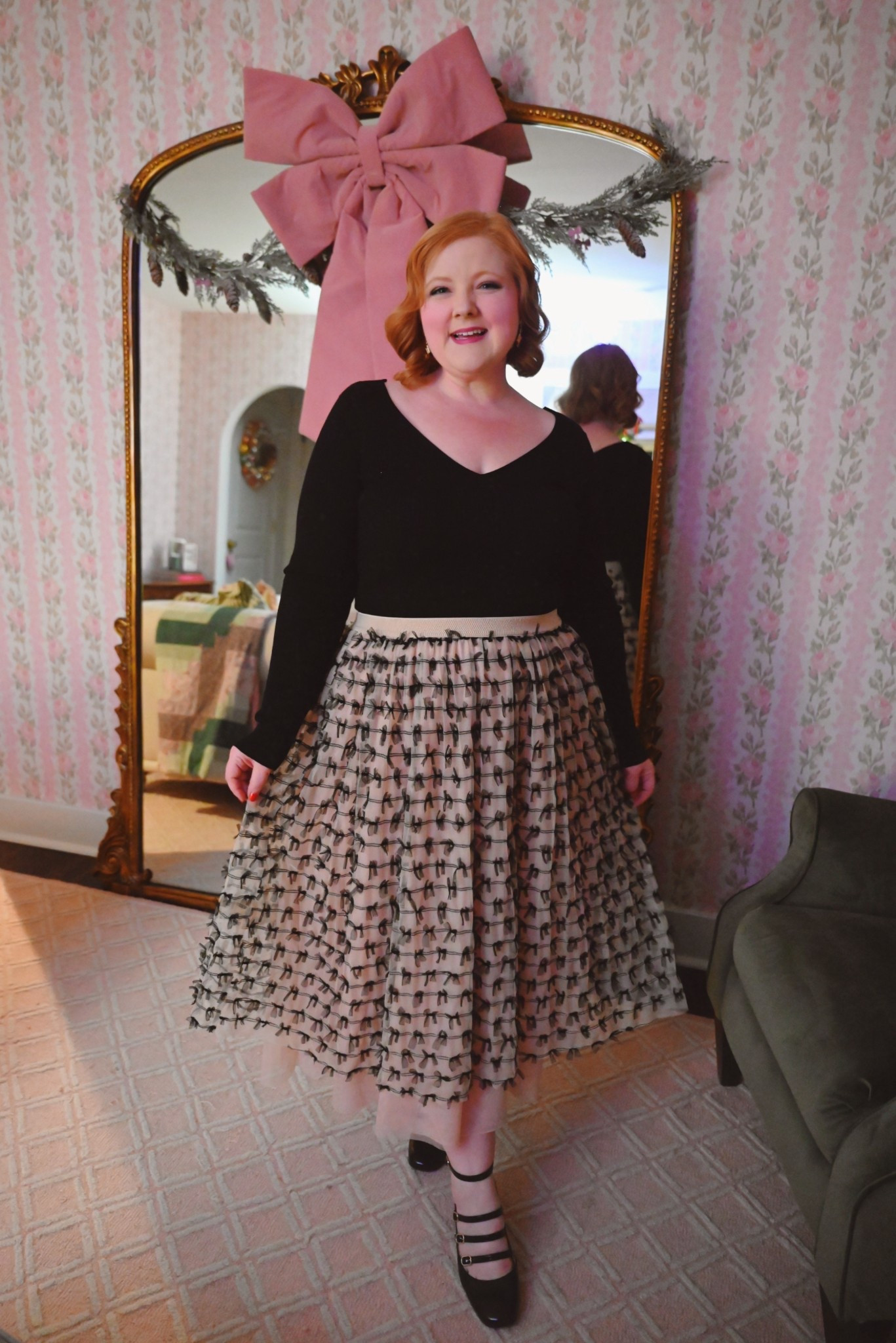 Holiday Outfit Idea 🖤🎀

#LTKMidsize #LTKHoliday #LTKootd