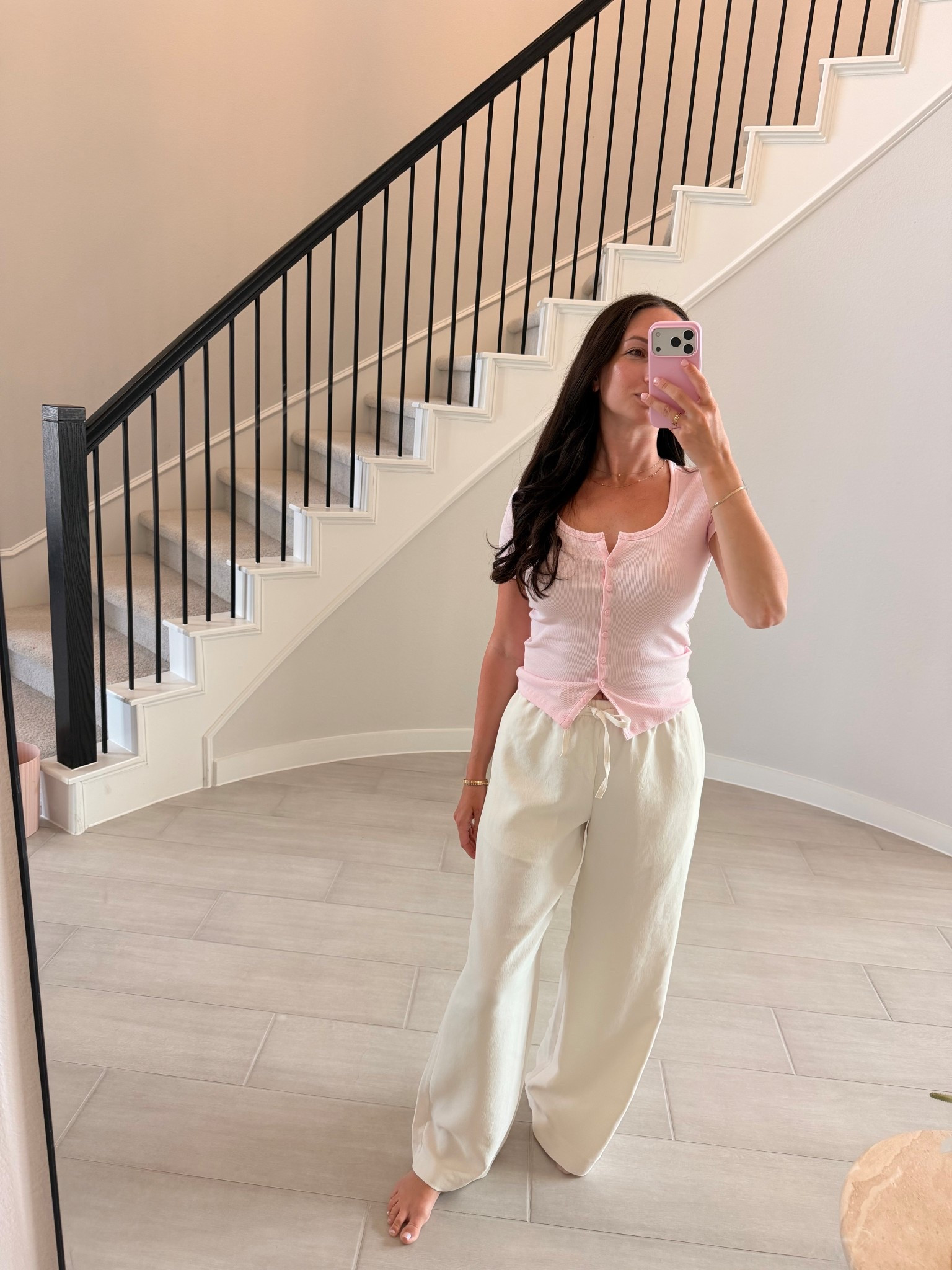 My favorite white pants for spring summer 😍

#LTKdayinmylife #LTKmomlife #LTKgrwm