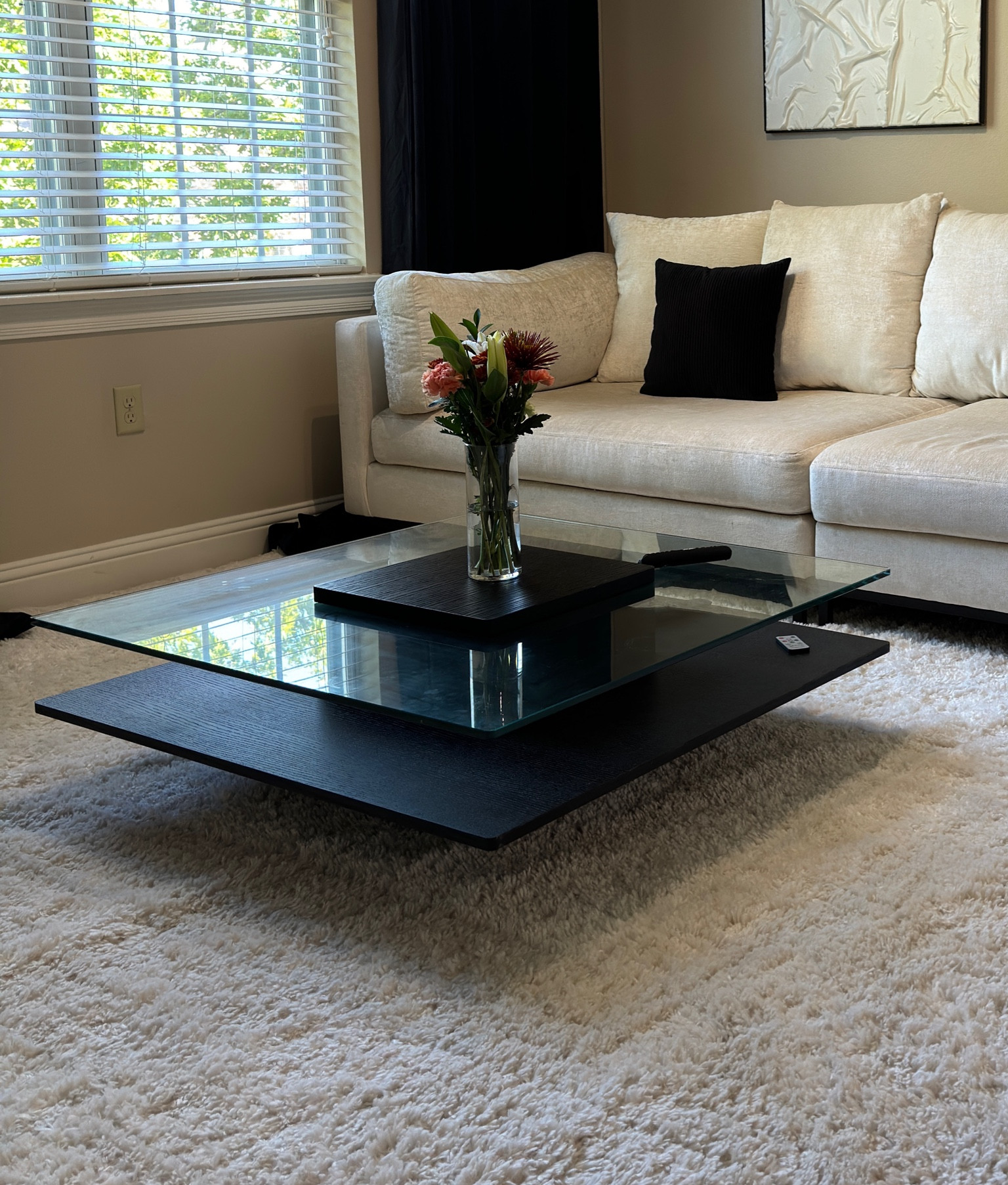Shop My Coffee Table and Area Rug 

#LTKHome