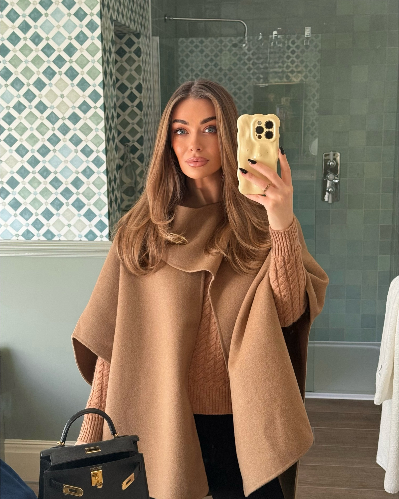 Cape season is here ✨

#LTKautumn #LTKCyberWeek #LTKwinter