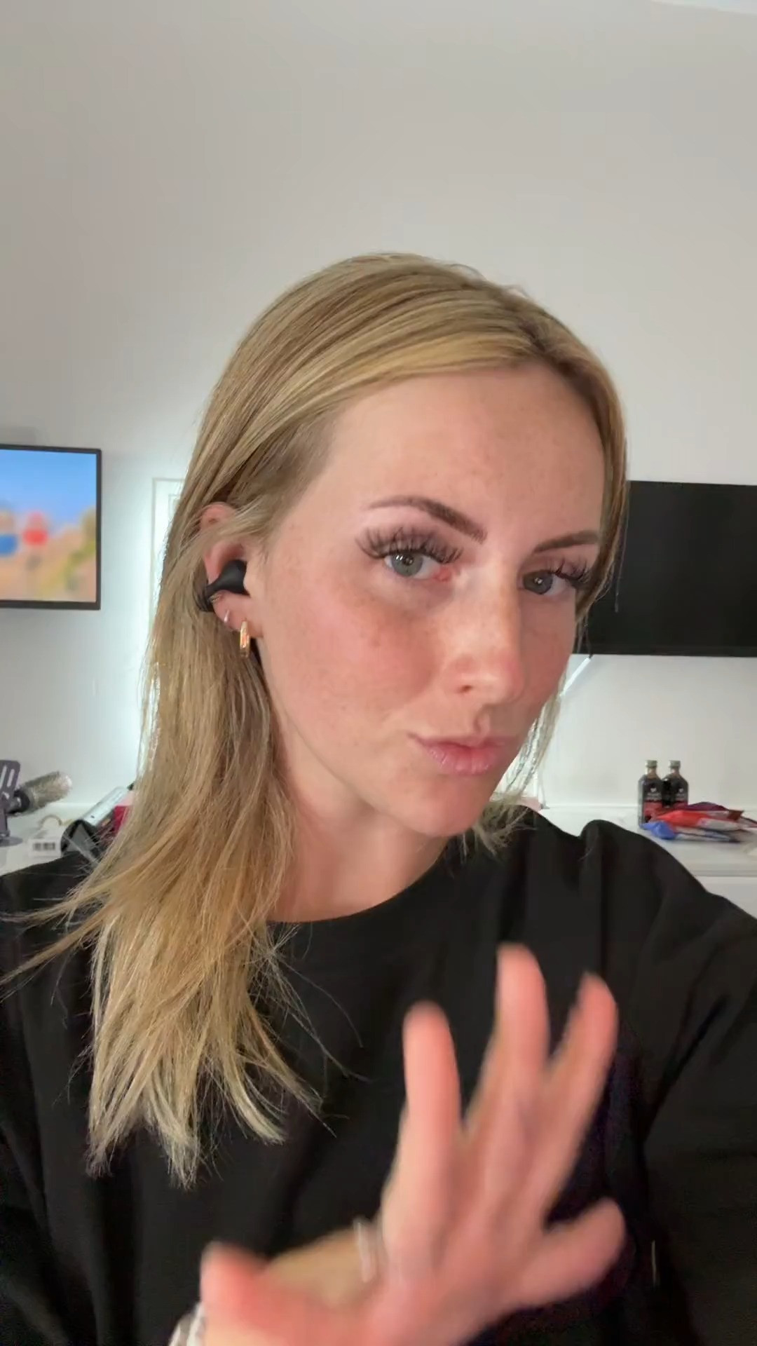 Raycon Everyday Clip Earbuds 

 #LTKvlog #LTKHome