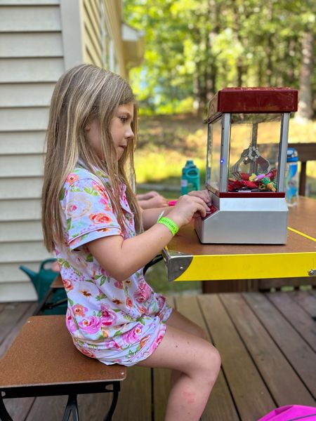 A little Sunday morning claw machine. 

#LTKGiftGuide #LTKparties #LTKkids