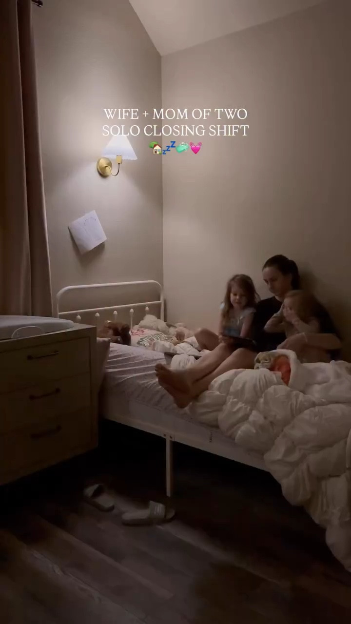 Closing shift as a wife & mom of two🏡💤💓

#LTKmomlife #LTKdayinmylife #LTKHome