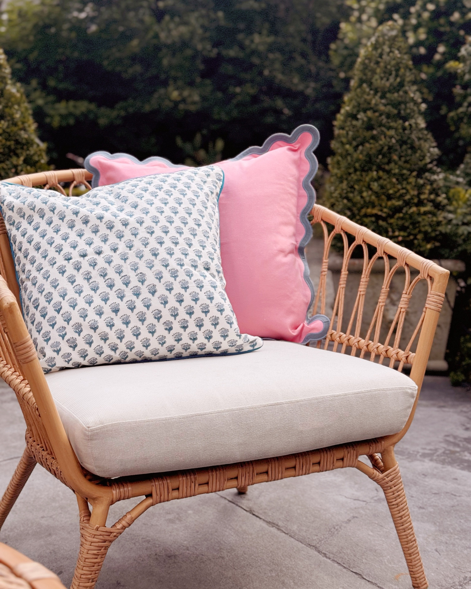 It’s patio szn and I floofed our situation with some cute pillows { and finally some comfy chairs thanks to a friend }! Would you believe me if I told you these are between $25-40 for a PAIR? There are multiple very cute color combos and print options  I’m also linking to my go-to pillow inserts. 

#LTKHome #LTKSeasonal #LTKFindsUnder50