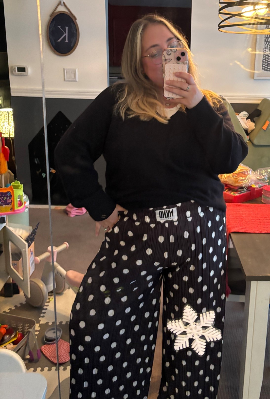 Comfy festive fit. First time trying wknd chasers and I’m mad i waited so long 

#LTKPlusSize #LTKMidsize #LTKgrwm