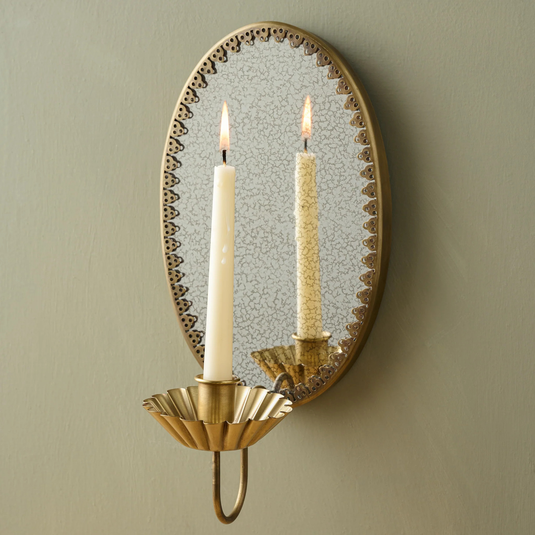 Oval Antique Mirrored Sconce | Magnolia