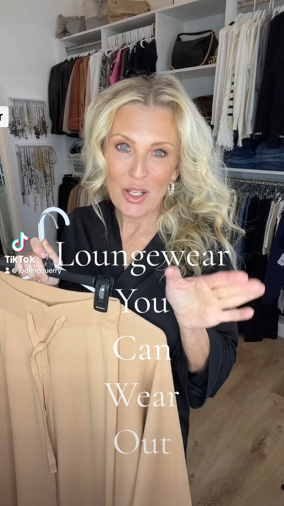 Size small in set
Size small in top


#LTKfindsunder50 #LTKVideo #LTKover40