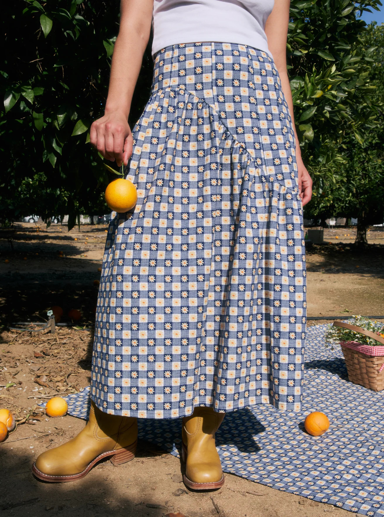 Maeve Midi Skirt
                  
                  Lisa Says Gah | Lisa Says Gah