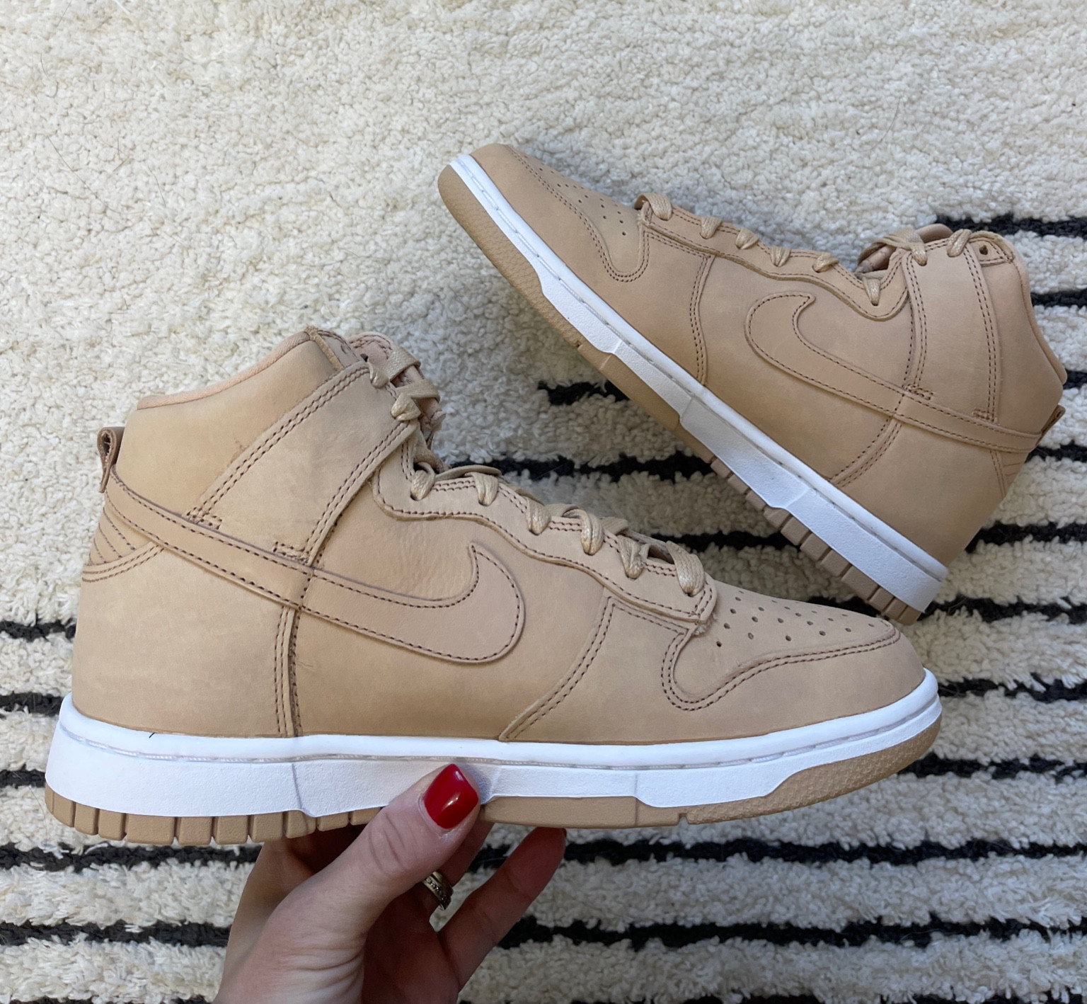 Womens Nike dunk high top sneakers 

#LTKstyletip #LTKshoecrush #LTKGiftGuide