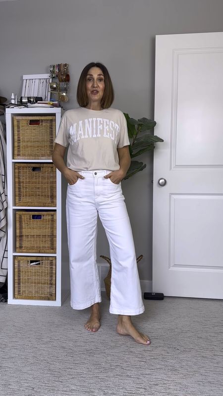 New jeans for spring! So cute and versatile! I’m in my usual size 27 regular 40% off plus additional 20 and 10% off with stackable codes TREAT & FAMILY
PS tee is from Target, a little sheer, I sized up to a M

#LTKstyletip #LTKVideo #LTKsalealert