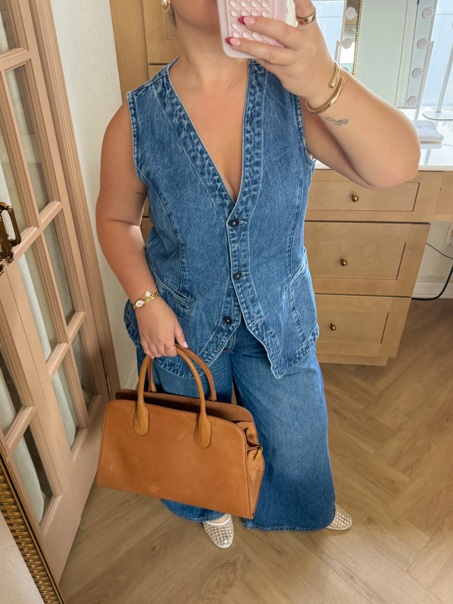 denim on denim >>> 🧸🍂 wearing a M petite in the top and 30 petite in the jeans! Bag is from TJ Maxx but linked similar 🫶🏼 // fall outfit ideas, fall transition fits, low rise jeans, fall bags

#LTKWorkwear #LTKItBag #LTKMidsize