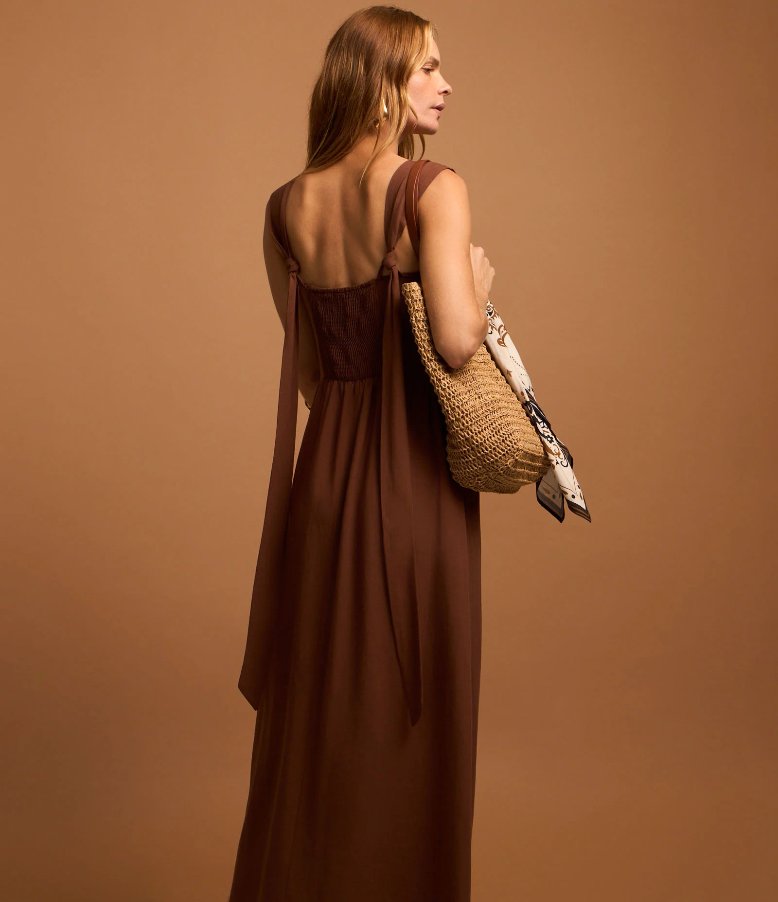 Vestido Evasê Midi em Viscose e Linho com Laço nas Costas Marrom - Lojas Renner | Renner (BR)