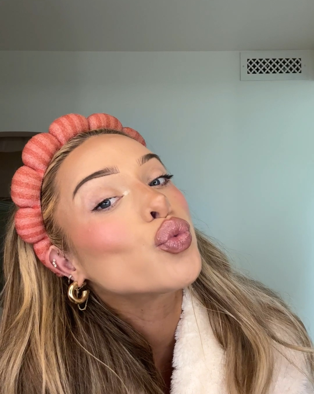 Liner shade naughty nude 
Gloss 1 shade fu$$y
Gloss 2 shade 201

#LTKBeauty #LTKgrwm