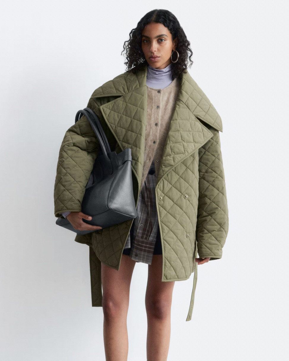 two coats on sale. I own the gray. Grabbing green nowwww 😍