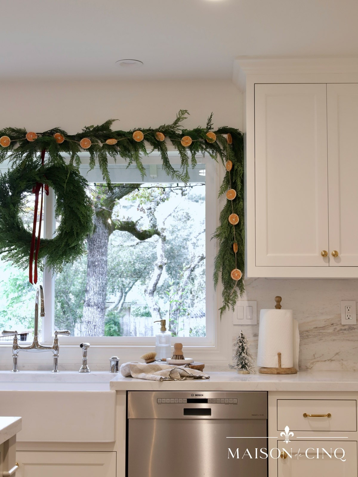 My fave wreath and garland thay look so real and sell out every year! Plus the cute dried orange garland is back!!

French Christmas, Christmas decor, holiday decor, European Christmas