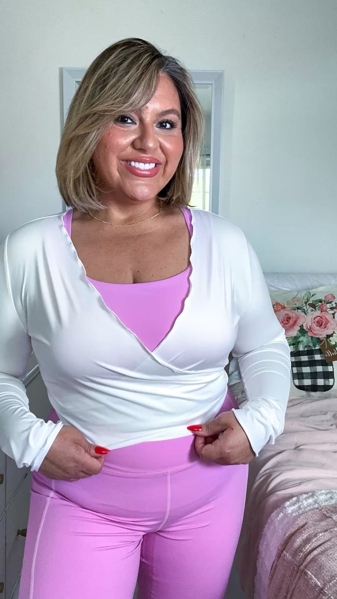 How’s this for a cute gym fit? ☺️🤍💞

#LTKMidsize #LTKActive #LTKSaleAlert