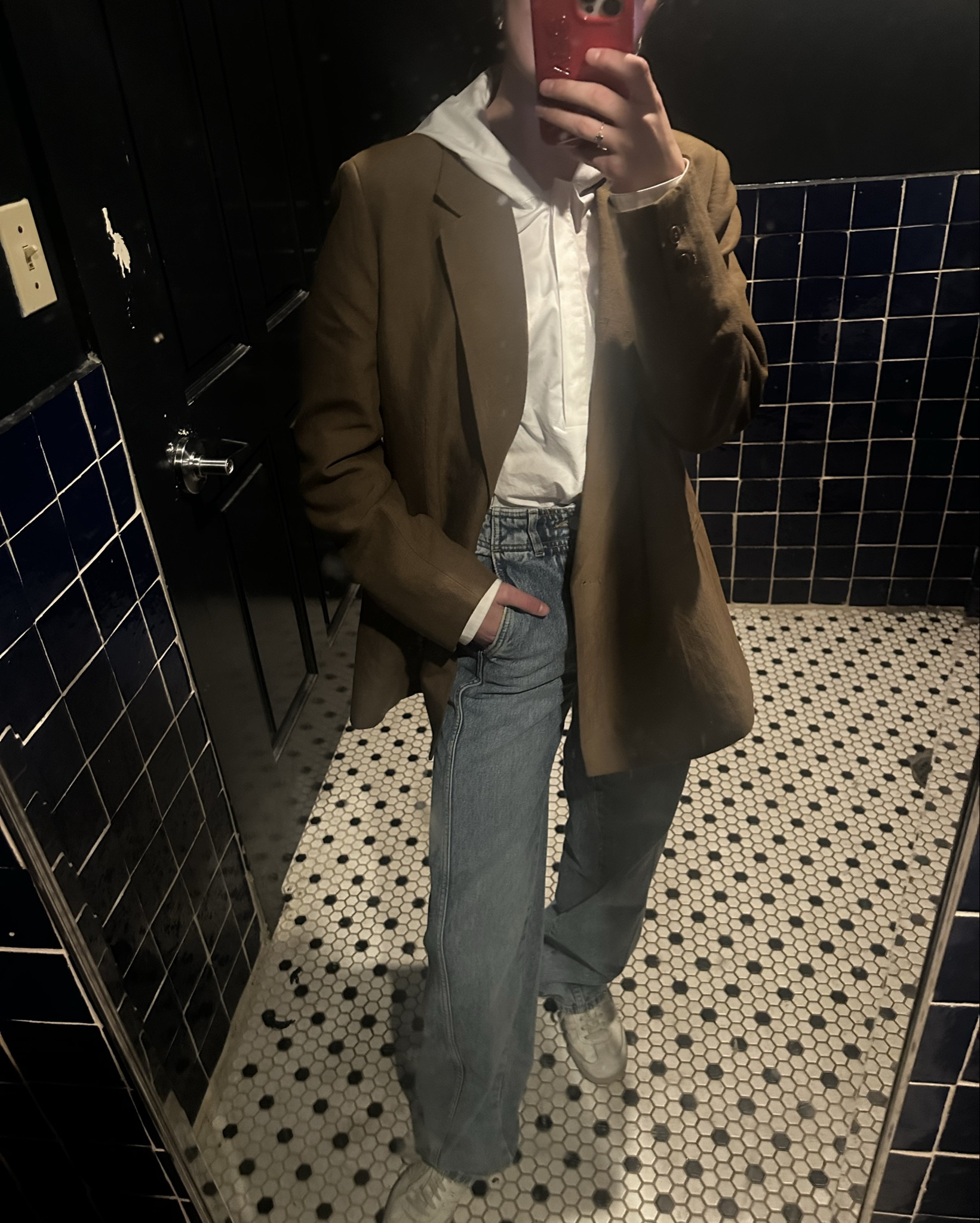 Hooded too for the win #tibi #apieceapart #barreljean #barreldenim #sambas #creamleathersamabas #blazer #brownblazer

#LTKStyleTip #LTKU #LTKWorkwear