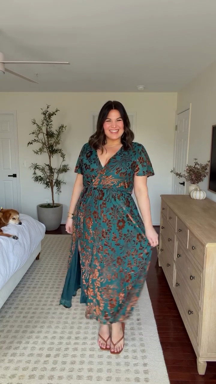 This is the perfect fall wedding guest dress! 
Dress- size 14 (fits roomy, could have sized down)
Shoes- size 10 (runs big, size down)


Fall wedding guest dress, midsize fashion, Amazon dresses, Amazon fashion, sale alert

#LTKWedding #LTKMidsize #LTKTall