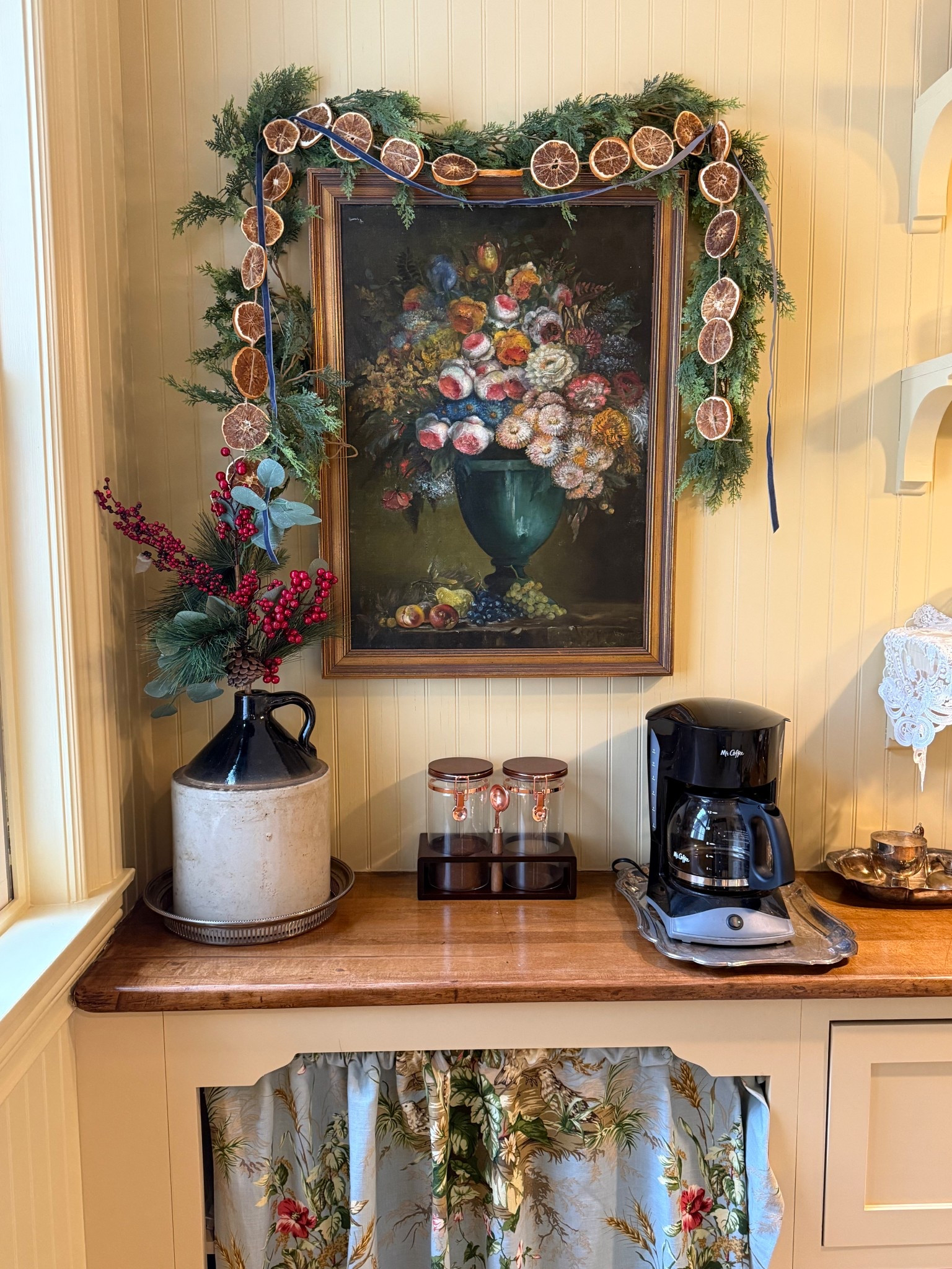 every room needs a touch of Christmas, even the pantry #christmasdecor #holidaydecor

#LTKHoliday #LTKSeasonal #LTKHome