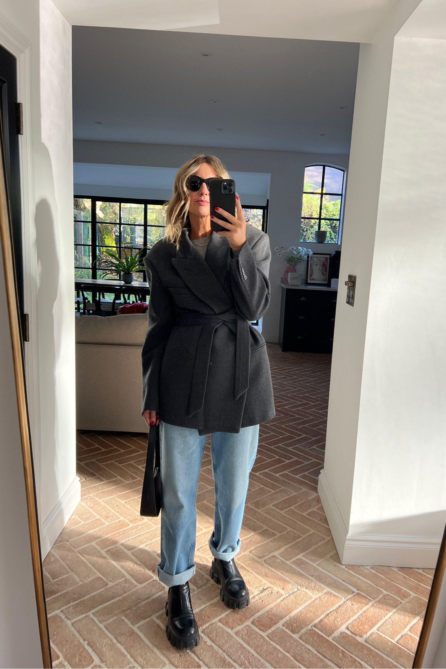 Day 4/7 recreating Pinterest Outfits 🖤
Raey Blazer - size 6 use code 23EMMA for 20% off
Agolde 90s jeans size 26
Prada boots 
Row Moon Bag 
Stripe + Stare T Shirt EMMA20



#LTKCyberSaleUK #LTKeurope #LTKstyletip