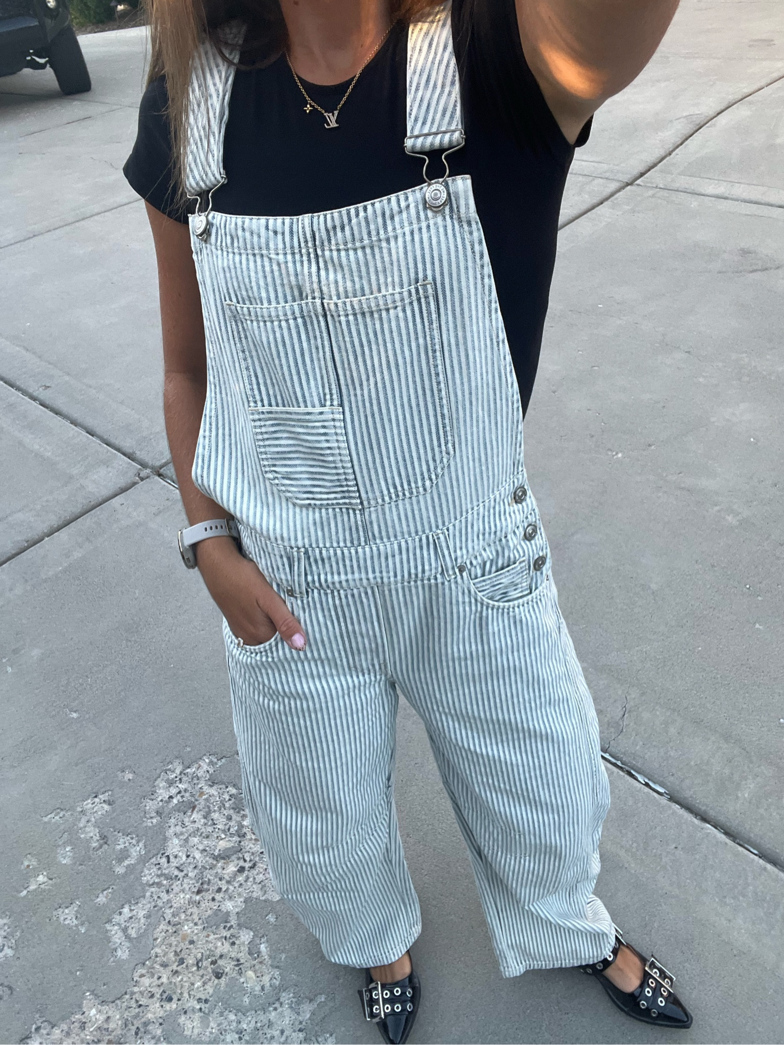 i’m obsessed with these overalls!!

#LTKFindsUnder100 #LTKSeasonal #LTKStyleTip