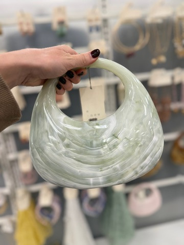 Obsessed with this bag & it comes in pink and brown!! Pink would be perfect for Valentines Day 💓

marble bag, purse, purse finds, new arrivals, target, target bags, target purses, clutch, clutches, mallory lee richardson 

 

#LTKSeasonal #LTKFindsUnder50 #LTKFindsUnder100