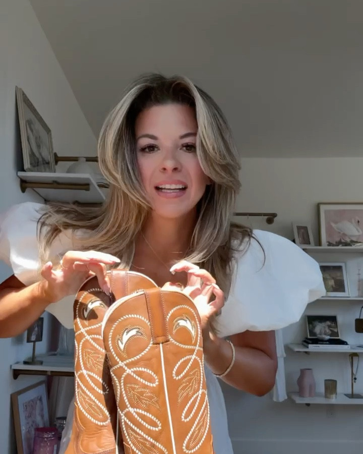 Colourpop Toy Story collab fund Toy Story makeup eyeshadow lip gloss mascara and more white puff sleeve dress 

Wearing my usual small. 

Petal and pup code: Emerson20
Electric picks code: emerson20

#LTKStyleTip #LTKSeasonal #LTKBeauty