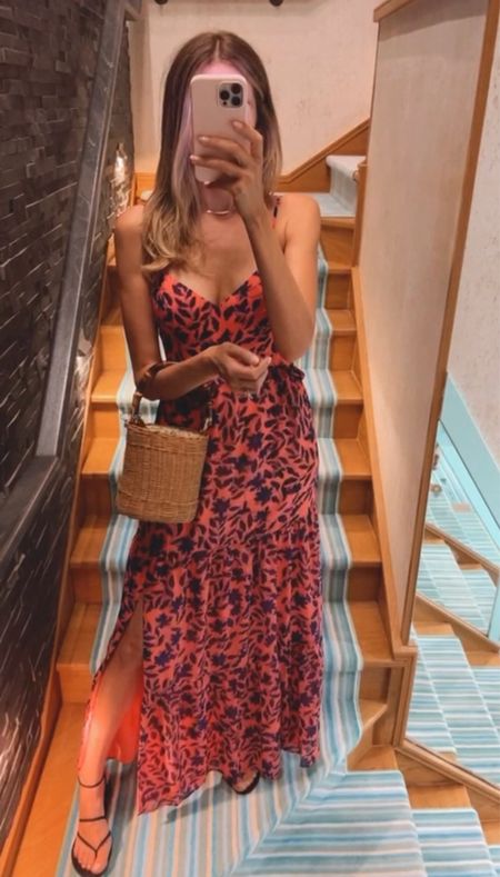 Gorgeous summer dress perfect for dinner/brunch. Not see through at all, runs true to size, I’m wearing a size small. 

#LTKSeasonal #LTKstyletip #LTKtravel