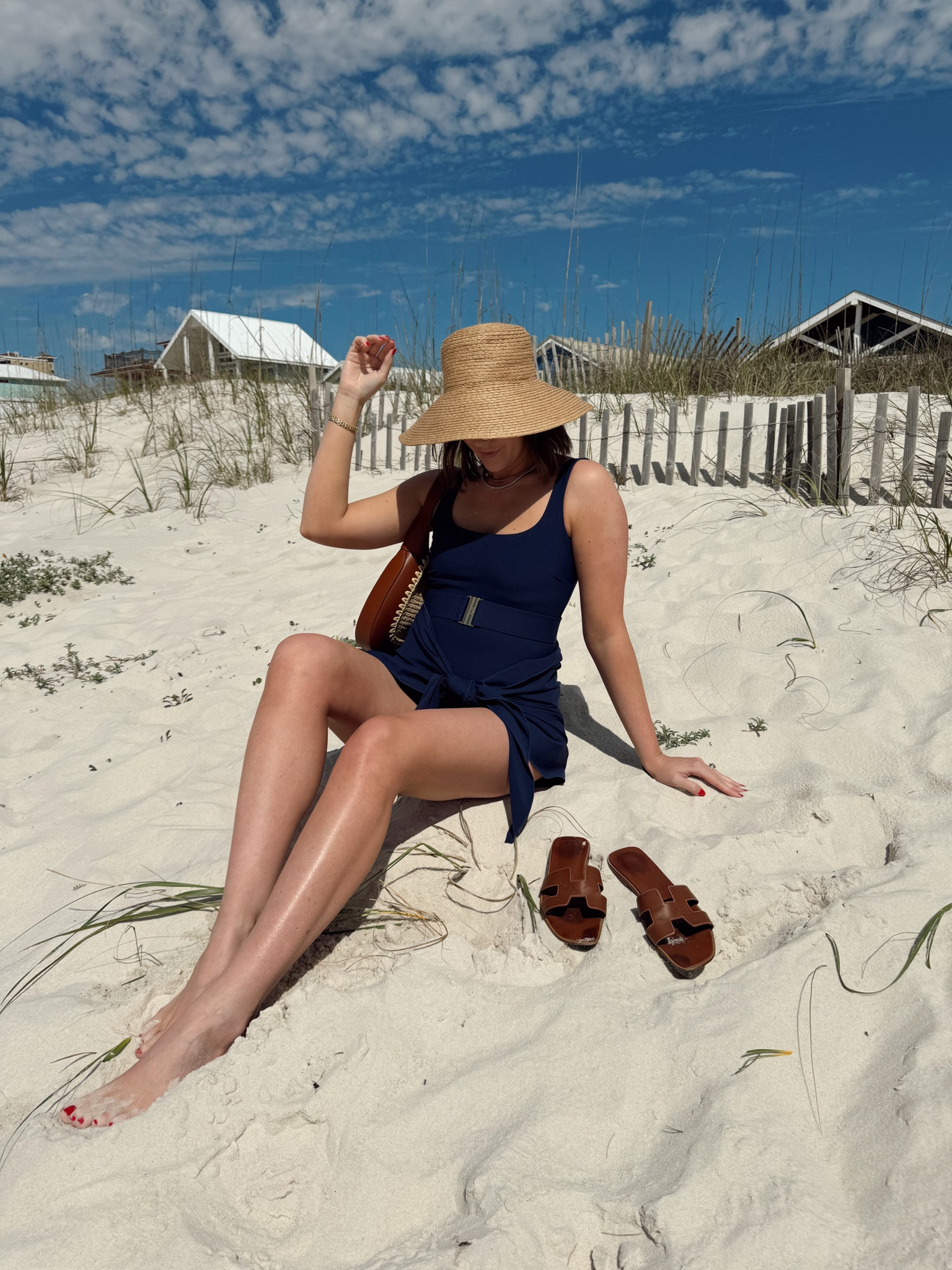 Code ANNASTYLEST for free shipping! Hat is old H&M and shoes are Hermes 🤍