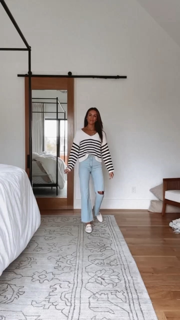 my go-to, ride or die @abercrombie jeans👖 all on CRAZY sale rn 🙌🏻. 25% off AND yall can get an extra 15% off with code AFLAUREN !! 😍#abercrombiepartner #abercrombiestyle #ad 

#LTKstyletip #LTKsalealert