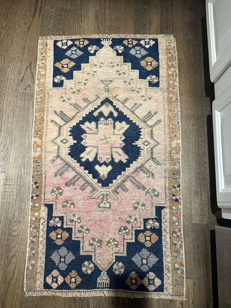 Turkish rug, vintage rugs, oushak rugs , Small Turkish Rug, Vintage Bath Mat, Turkish mat rug, Turkish Doormat Rug, mini rug, Outdoor Mat, Small Vintage Rug 

#LTKhome