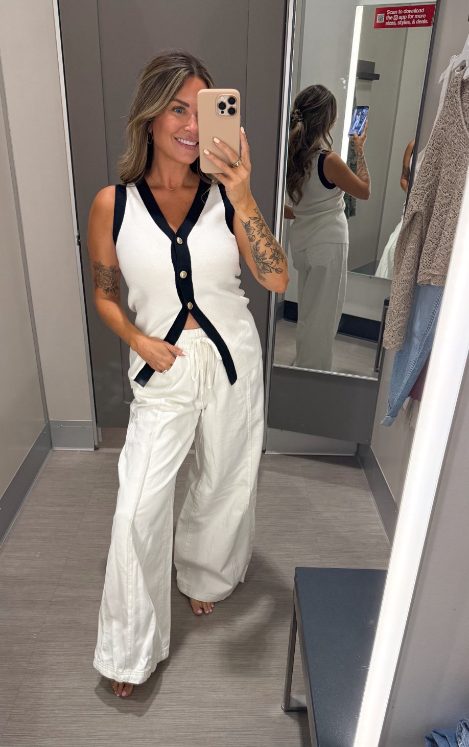 Target summer to fall outfit! 🎯

Top - small
Pants - small 