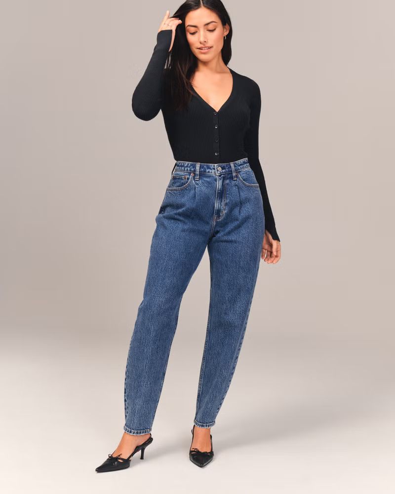 Women's Curve Love High Rise 80s Mom Jean | Women's New Arrivals | Abercrombie.com | Abercrombie & Fitch (US)