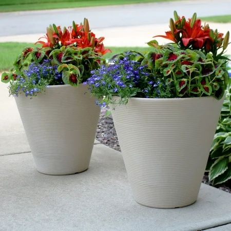 Sunnydaze Walter Flower Pot Planter, Outdoor/Indoor Heavy-Duty Double-Walled Polyresin, Fade-Resi... | Walmart (US)