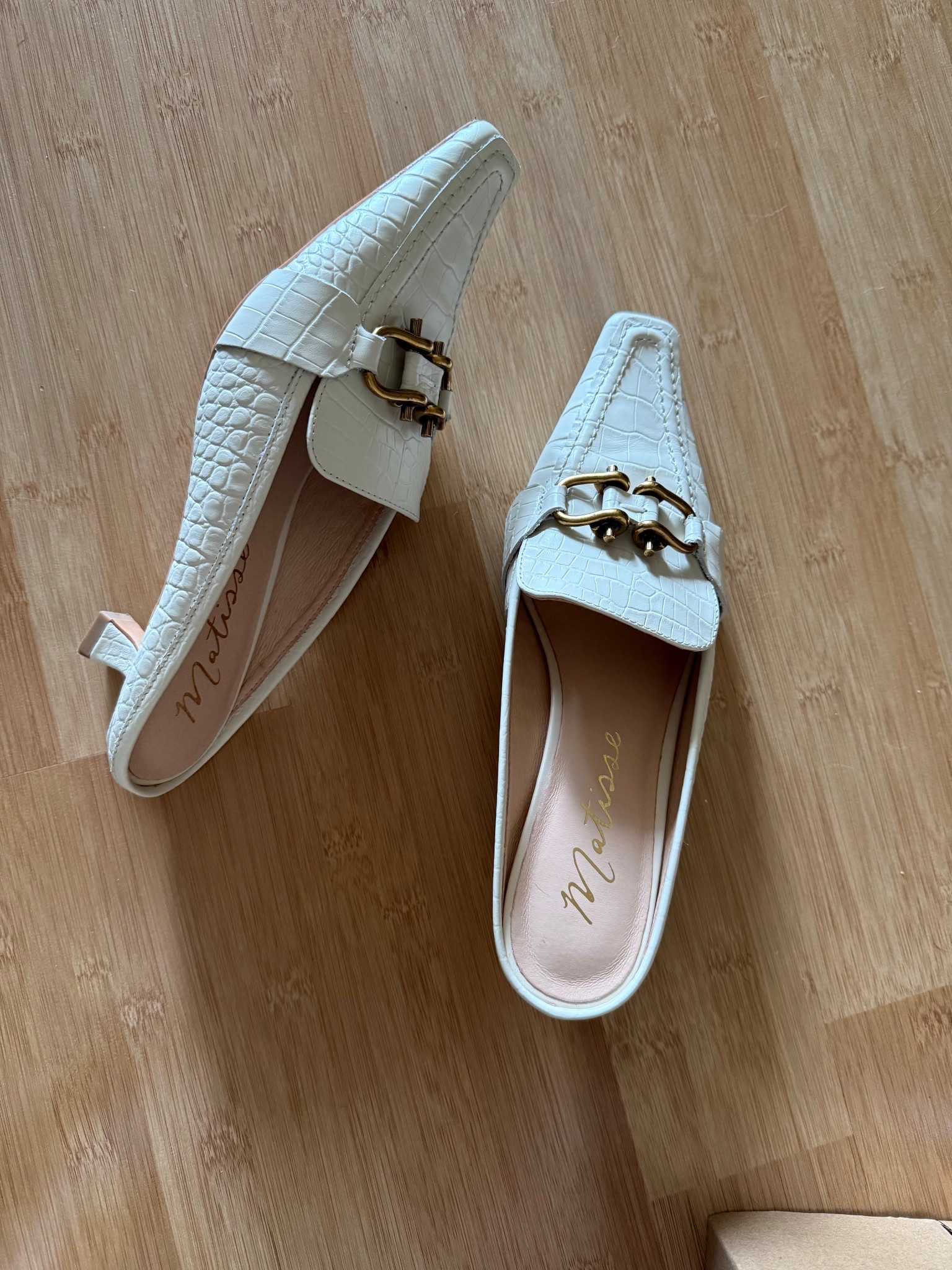 These leather mules are gorgeous, TTS, and comfy (though I recommend breaking them in before wearing). Only $35! They also come in black. 